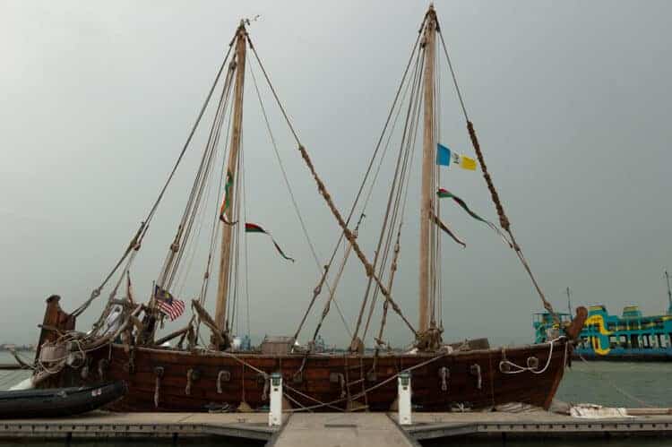 The voyage of the Jewel of Muscat, commissioned by the Sultan of Oman as a gift to Singapore, and based on the Belitung wreck is also mentioned in the book.
