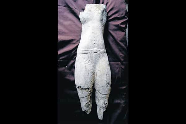 Statue of Vishnu discovered at Sithep Historical Park, Bangkok Post 20130330