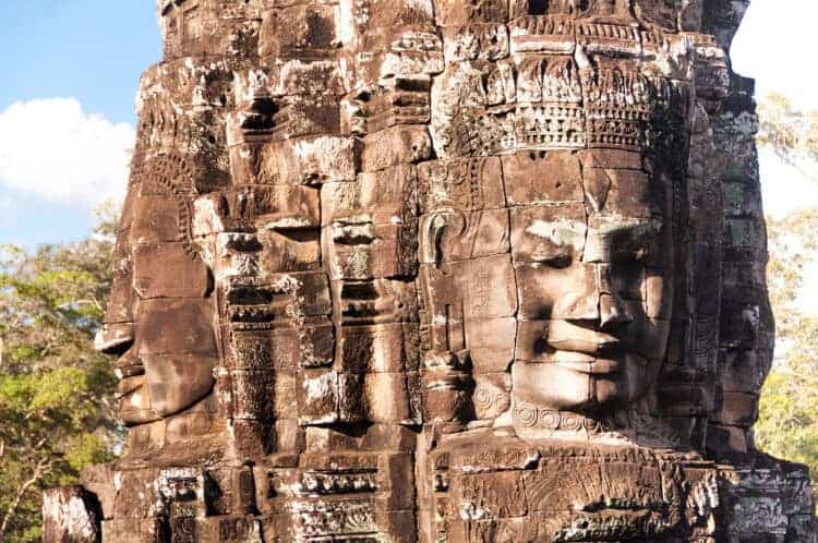 Vandalised statue returns to Bayon