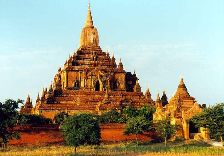 Locals protest against Bagan hotels