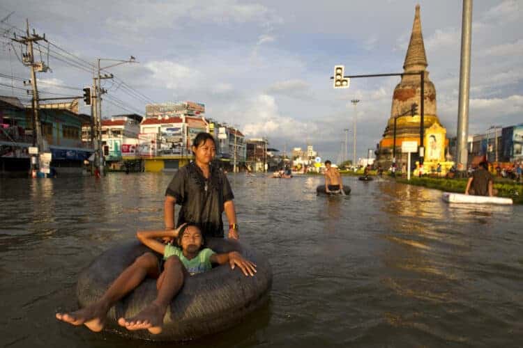 Ayutthaya not on the World Heritage Site endangered list yet