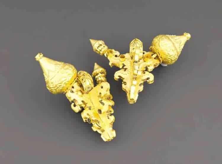 Ear ornaments from Butuan, from the Ayala Museum collection. Source: Philippine Inquirer 20150812