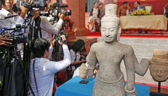 Artefacts returned to Cambodia. Source: Phnom Penh Post 20151021