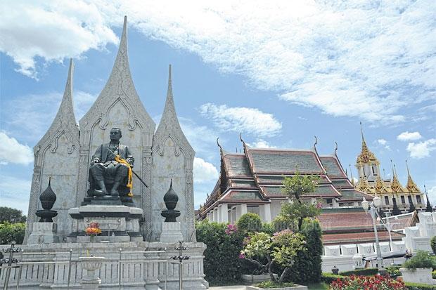 Wat Ratchanaddaram Worawihan in Bangkok, built in 1846. Source: Bangkok Post 20151029