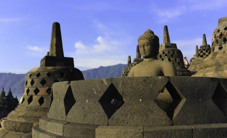 UI archaeology professor weighs in on Borobudur’s ‘chattra’ restoration