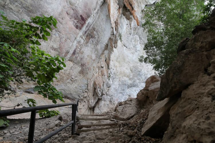 Perak govt plans to shut access to prehistoric Gua Tambun rock paintings