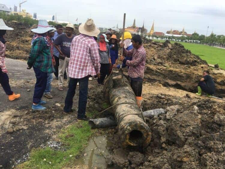 Cannon found in Sanam Luang. Source: Matichon 20180825
