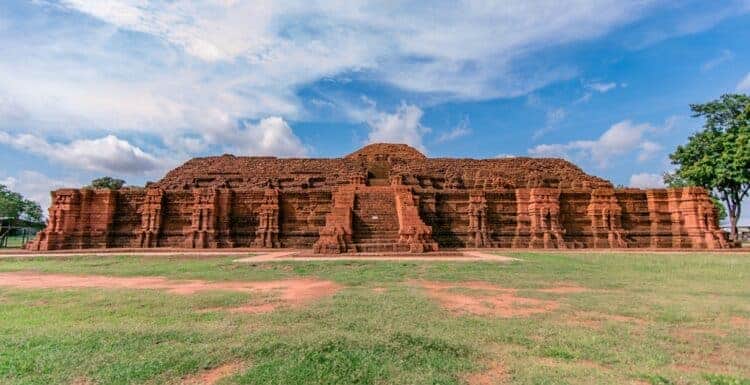 Khao Klang Nok: The great stupa of Draravati, Si thep, Phetchabun, Thailand. Stock photo from Shutterstock/Alwayswin