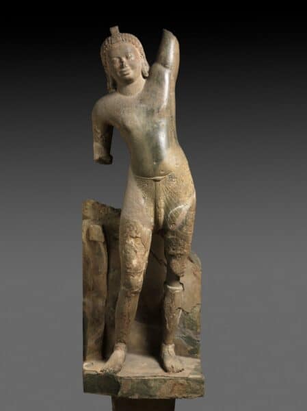 Krishna Lifting Mt. Govardhan from Phnom Da. Source: Cleveland Museum of Art, Medium,com 20190419