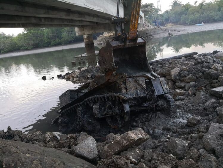 Tank retrieved from Dagusungan River. Source: Cebu Daily News 20200307