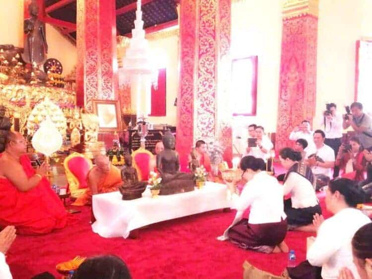 Lan Xang Buddhas returned from France. Source: Vientiane Times 20200302