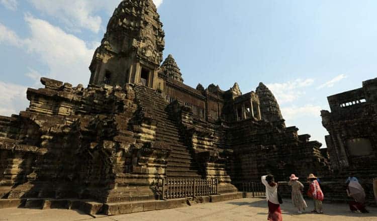 Tourism at Angkor. Source: Khmer Times 20200402