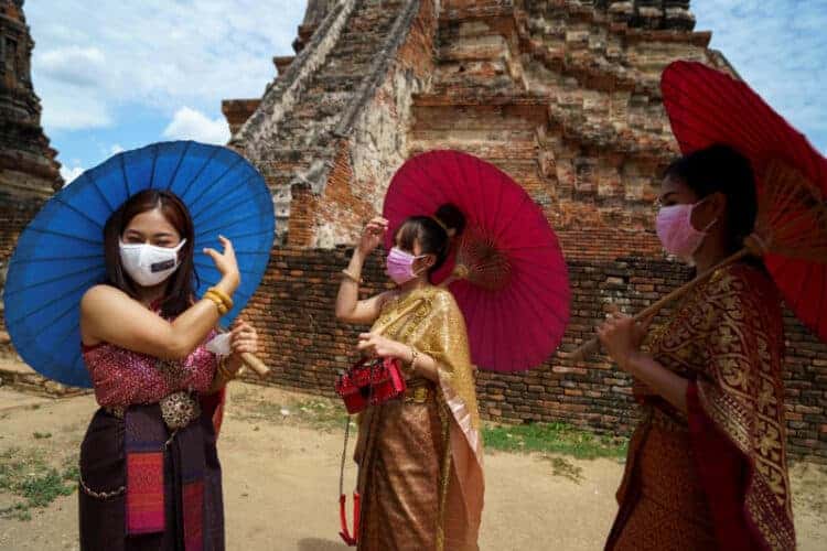 Tourists at Wat Chaiwattanaram. Source: Bangkok Post 20200602