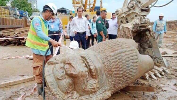 Lion statue found in Phnom Penh. Source: Phnom Penh Post 20200908