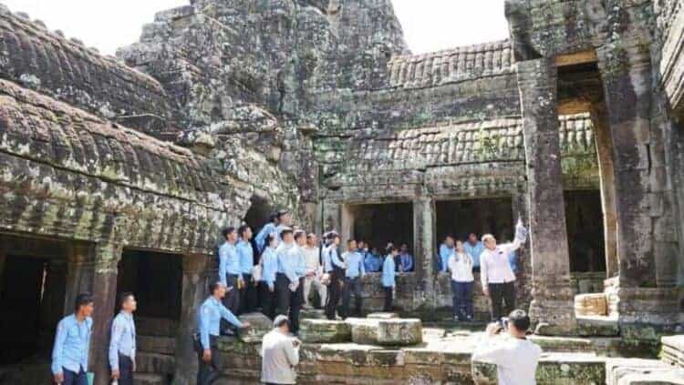 Training tour guides at Angkor. Source: Phnom Penh Post 20201004