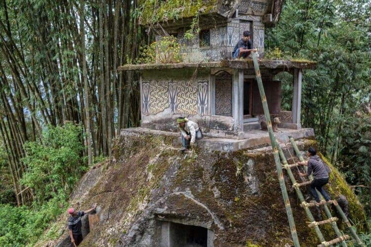 Rock-cut Toraja tomb. Source: New York Times 20201214