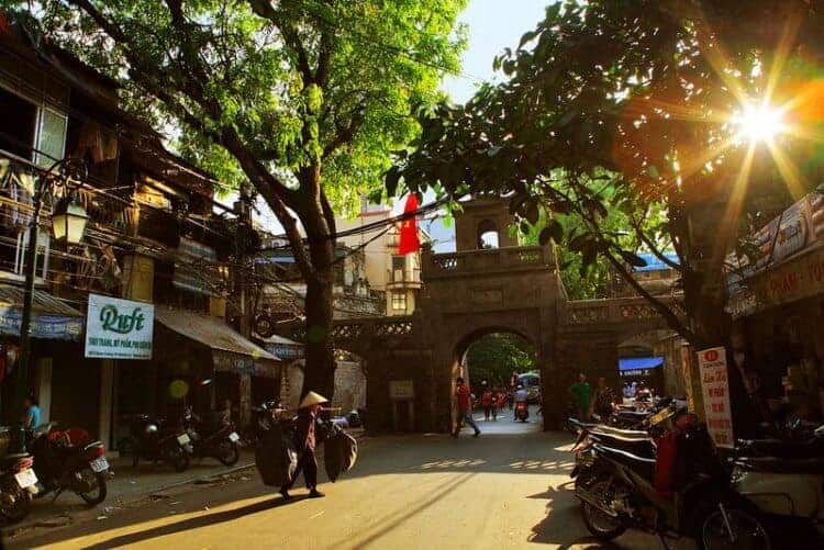 Quan Chong Gate, Hanoi. Source: Vietnam Net 20210421
