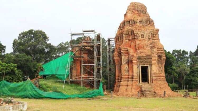 Restoration of Lolei temple. Source: Phnom Penh Post 20210805