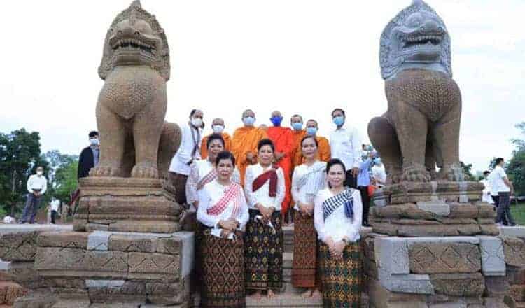 Restoration of Mebon temple. Source: Khmer Times 20211202