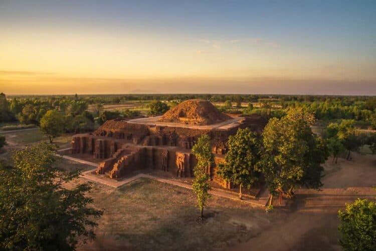 Source: NNT 20230428